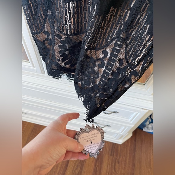 NWT Lace Dress from 1861 Boutique in Montreal - Size Medium - Picture 12 of 16